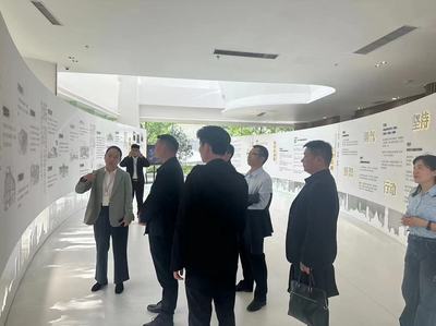 王平武率團考察鄭州銀基文旅集團 共商旅游開發(fā)項目策劃新藍(lán)圖